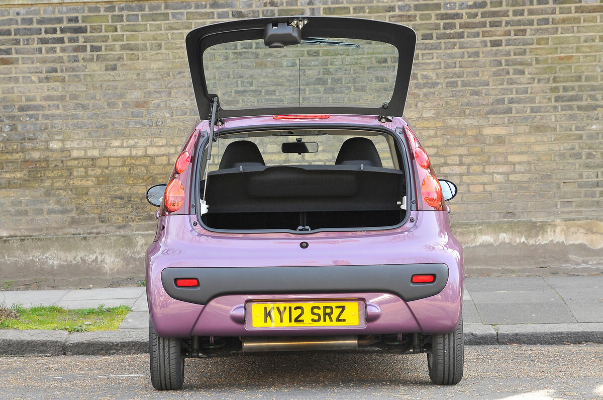 Peugeot 107 boot open