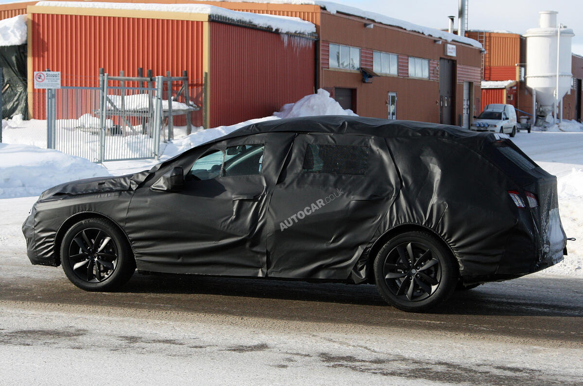 New Peugeot 508 estate spied