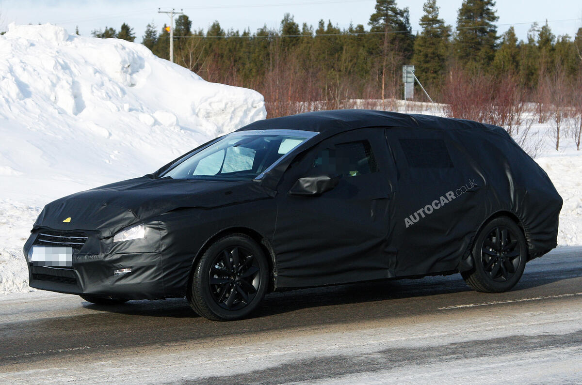New Peugeot 508 estate spied