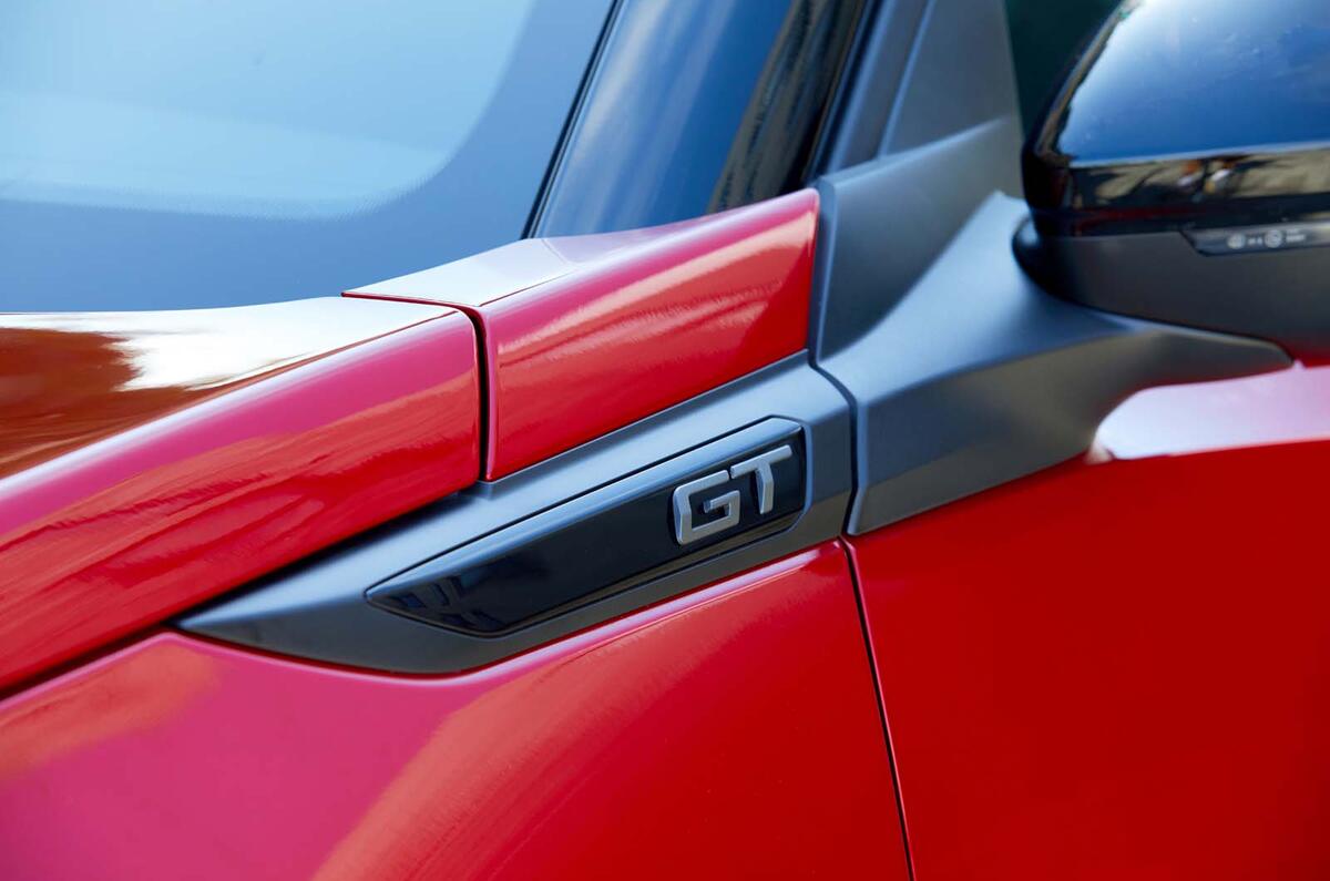 Peugeot 2008 GT logo Peugeot 2008 GT logo