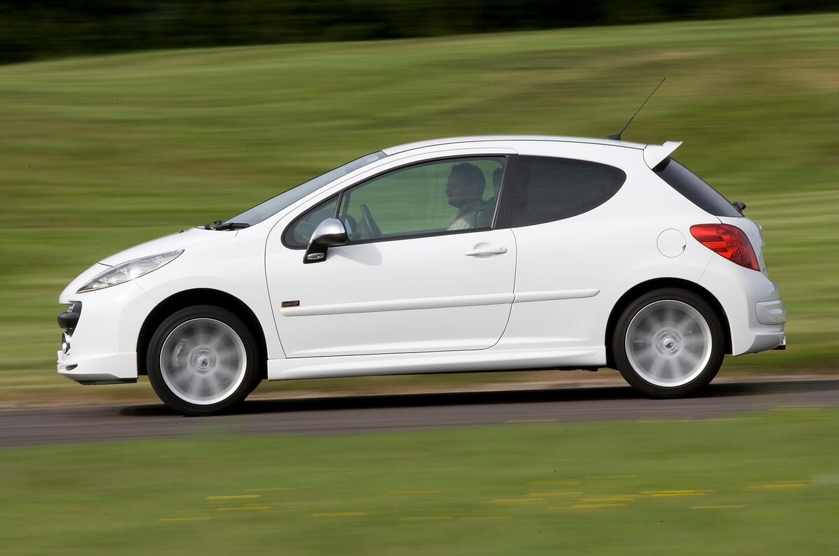 Peugeot 207 side profile