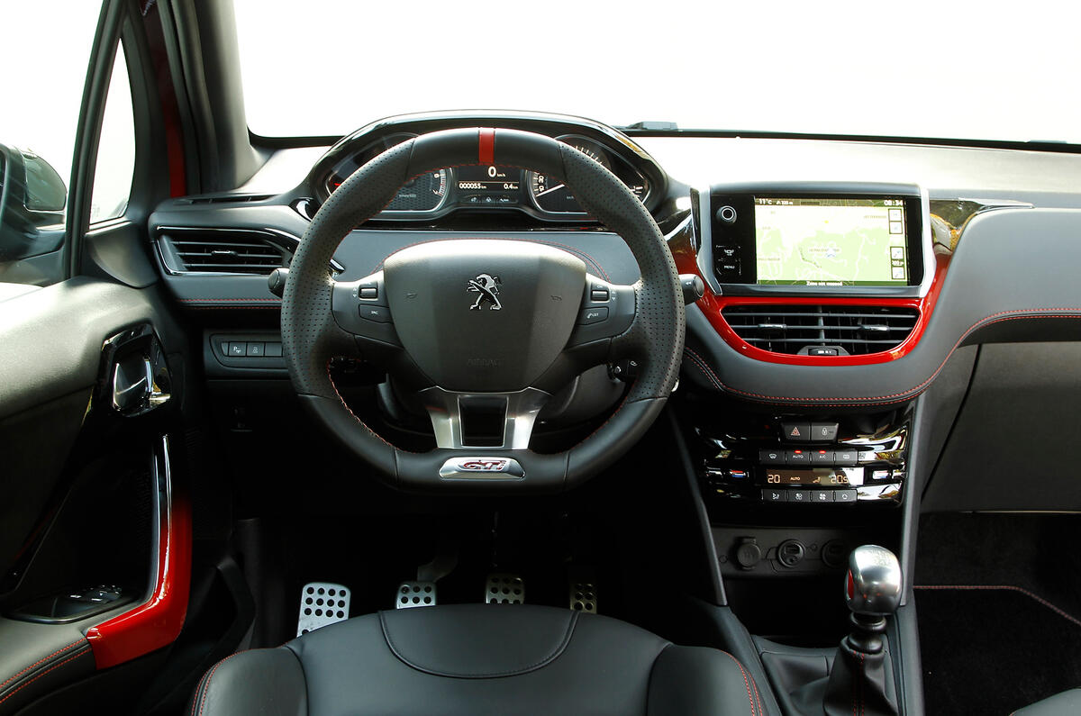 Peugeot 208 GTi dashboard