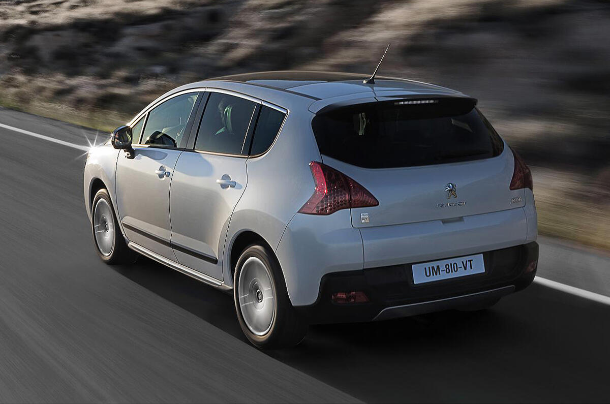Paris show: Peugeot 3008 diesel hybrid