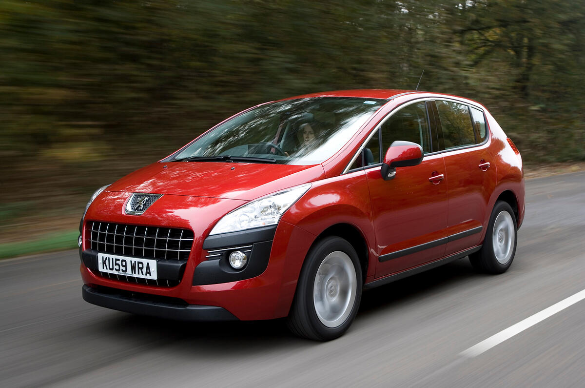 Peugeot 3008 front quarter