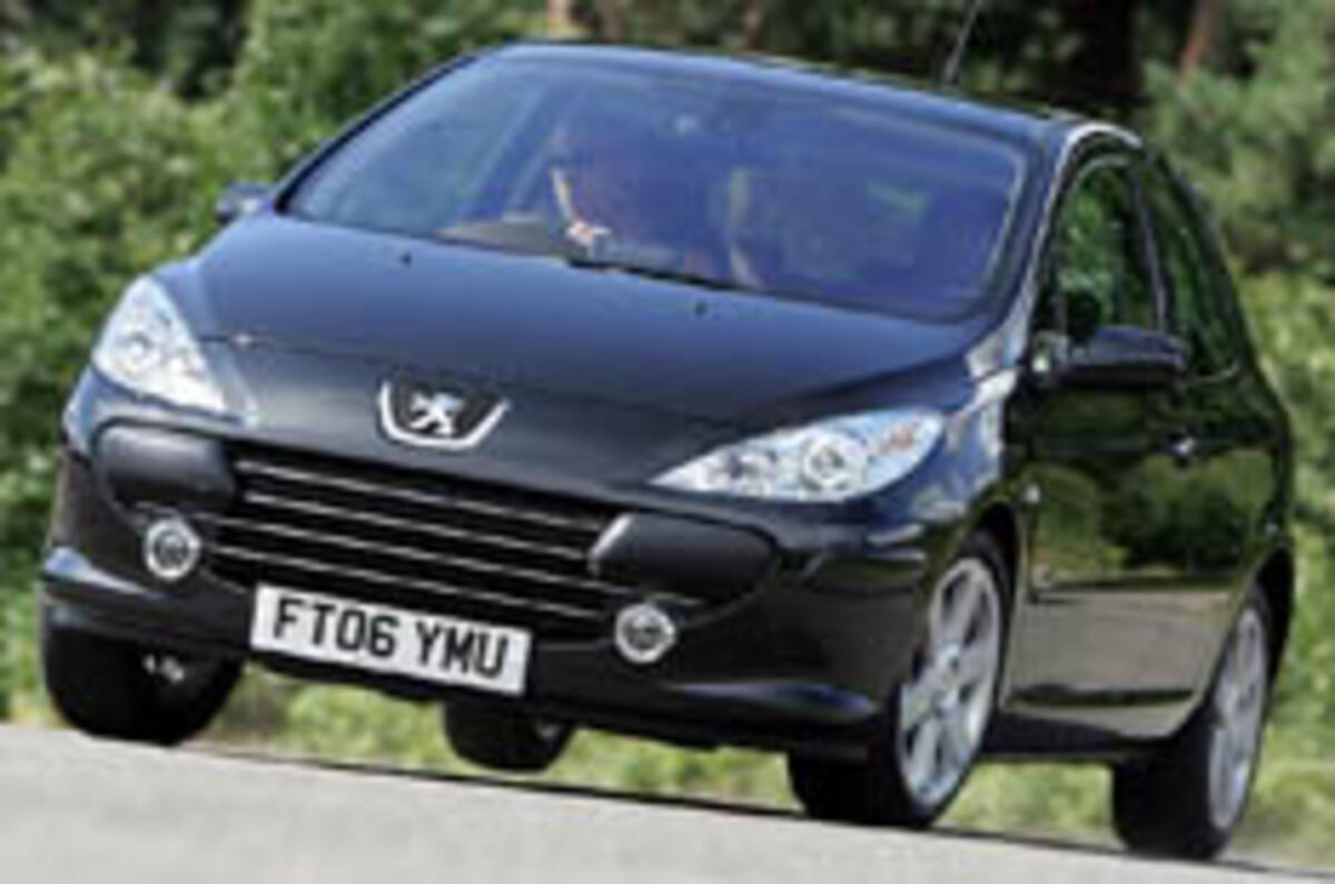 Peugeot tweaks the 307 range