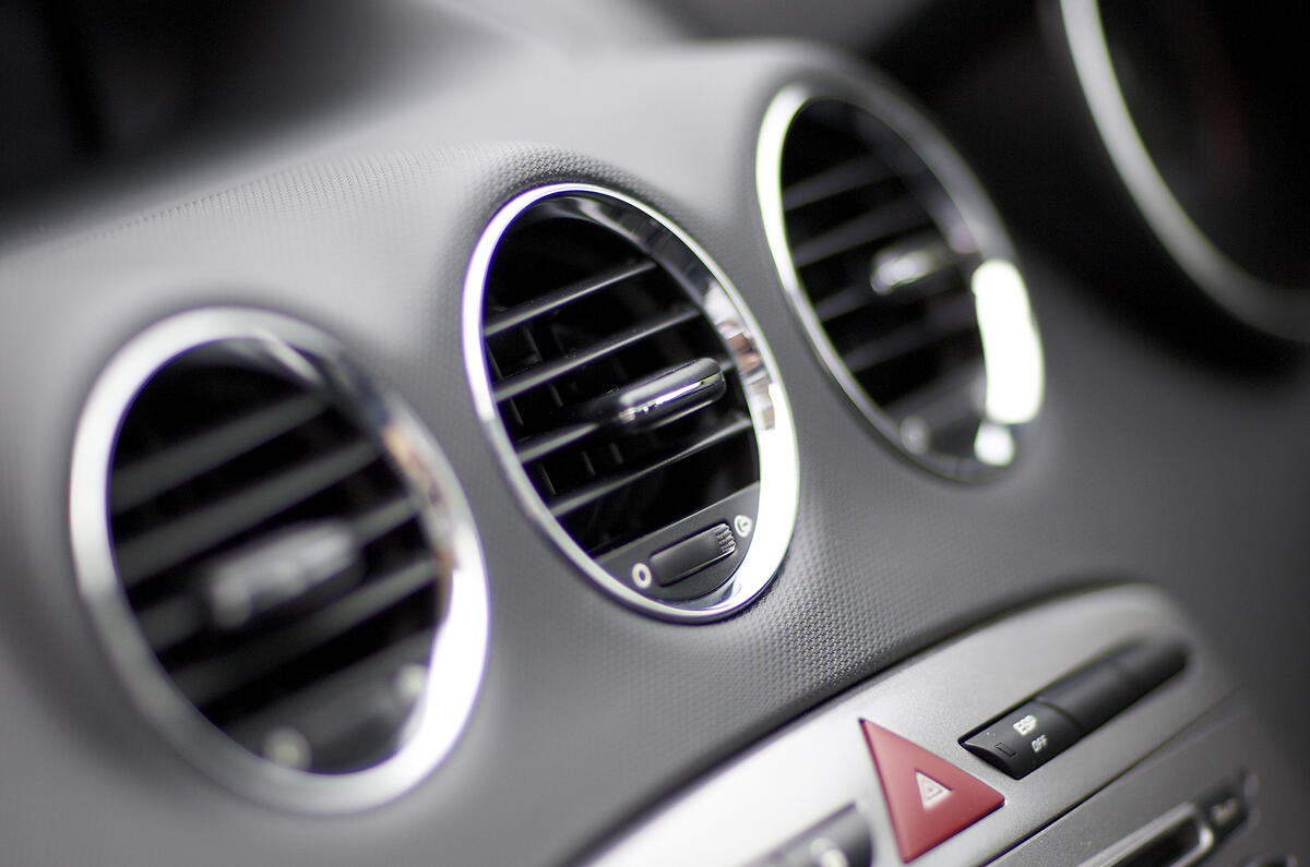 Peugeot 308 air vents