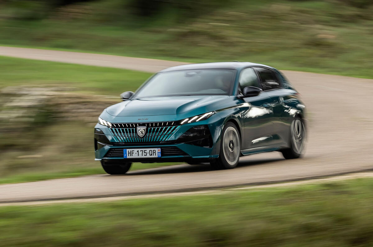 Peugeot 308 GT Electric review 2025 018