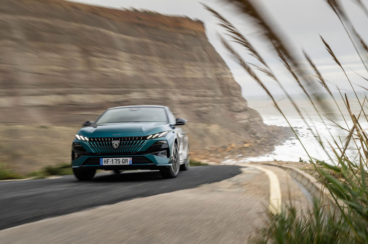 Peugeot 308 GT Electric review 2025 021