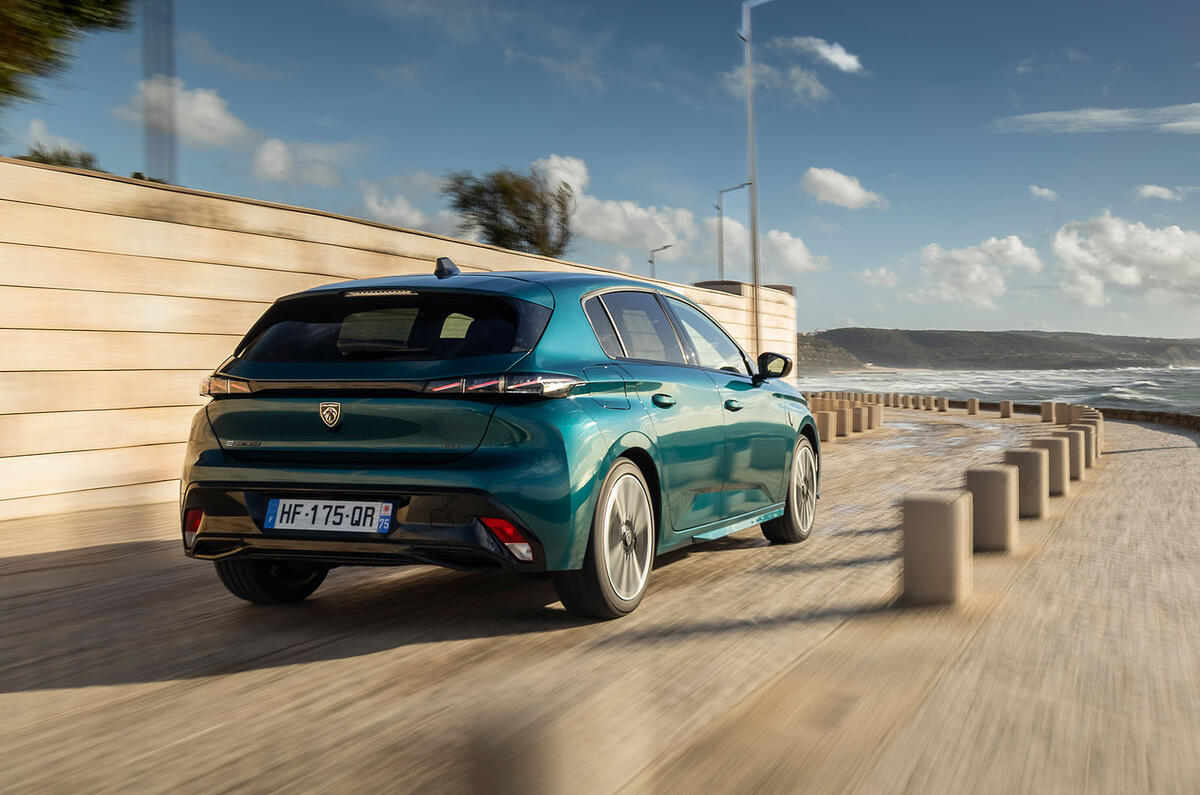 Peugeot 308 GT Electric review 2025 023