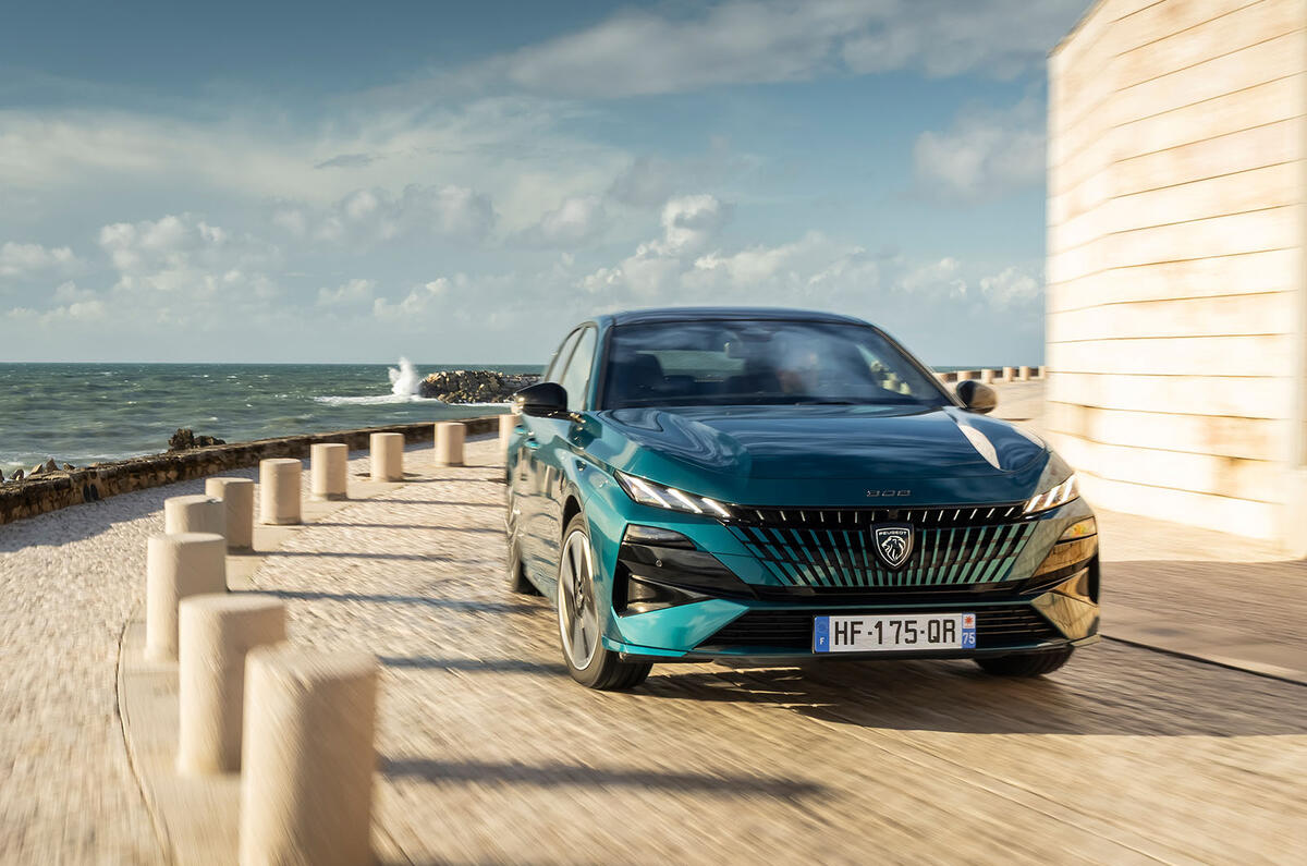 Peugeot 308 GT Electric review 2025 024