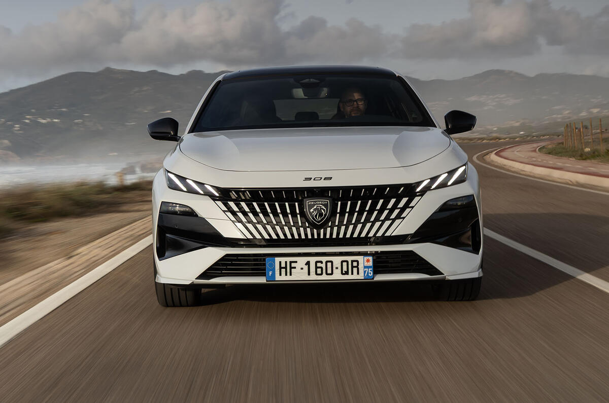 Peugeot 308 GT Hybrid review 2025 035