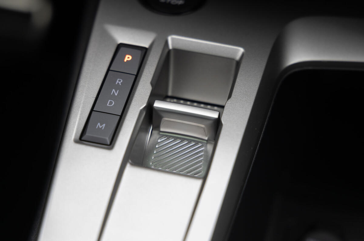 Peugeot 308 GT Hybrid review 2025 041