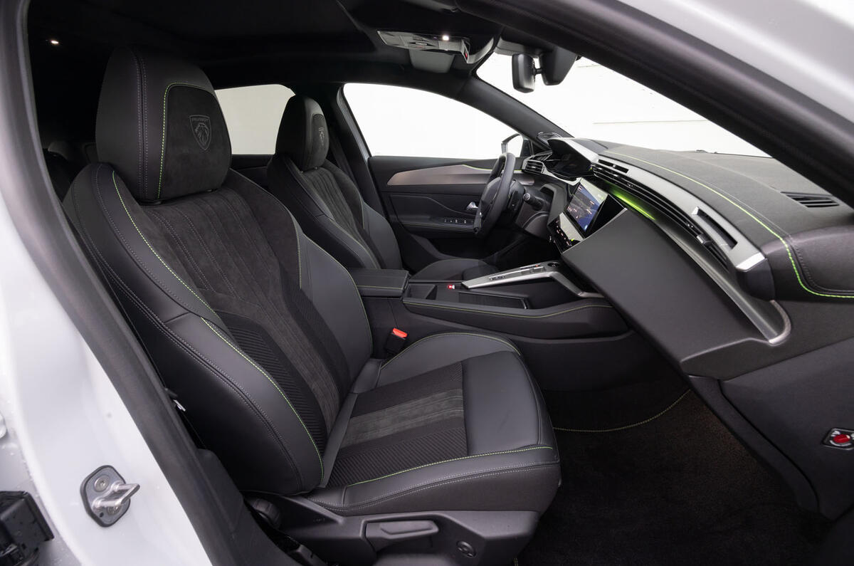 Peugeot 308 GT Hybrid review 2025 044