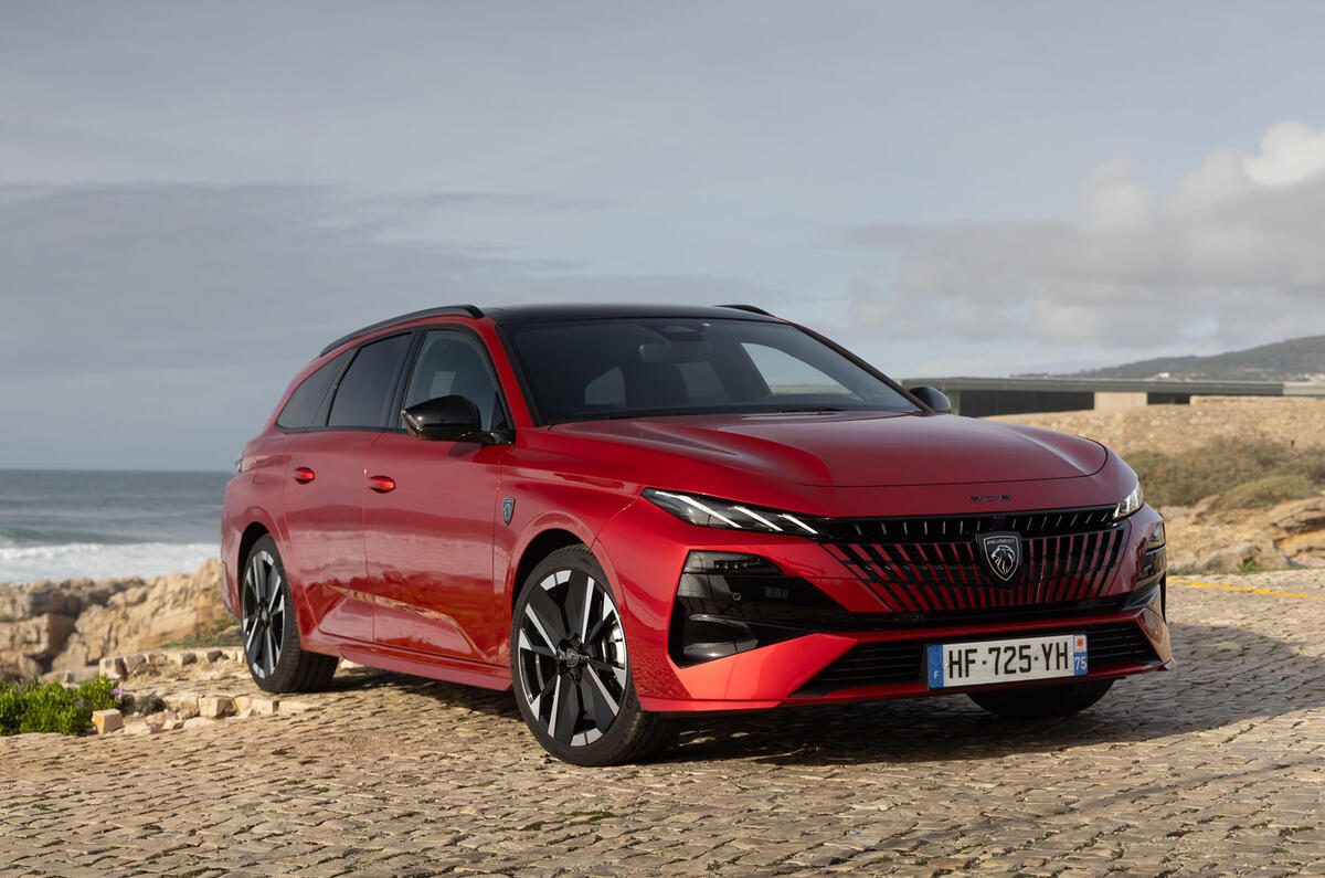 Peugeot 308 GT SW PHEV review 2025 052