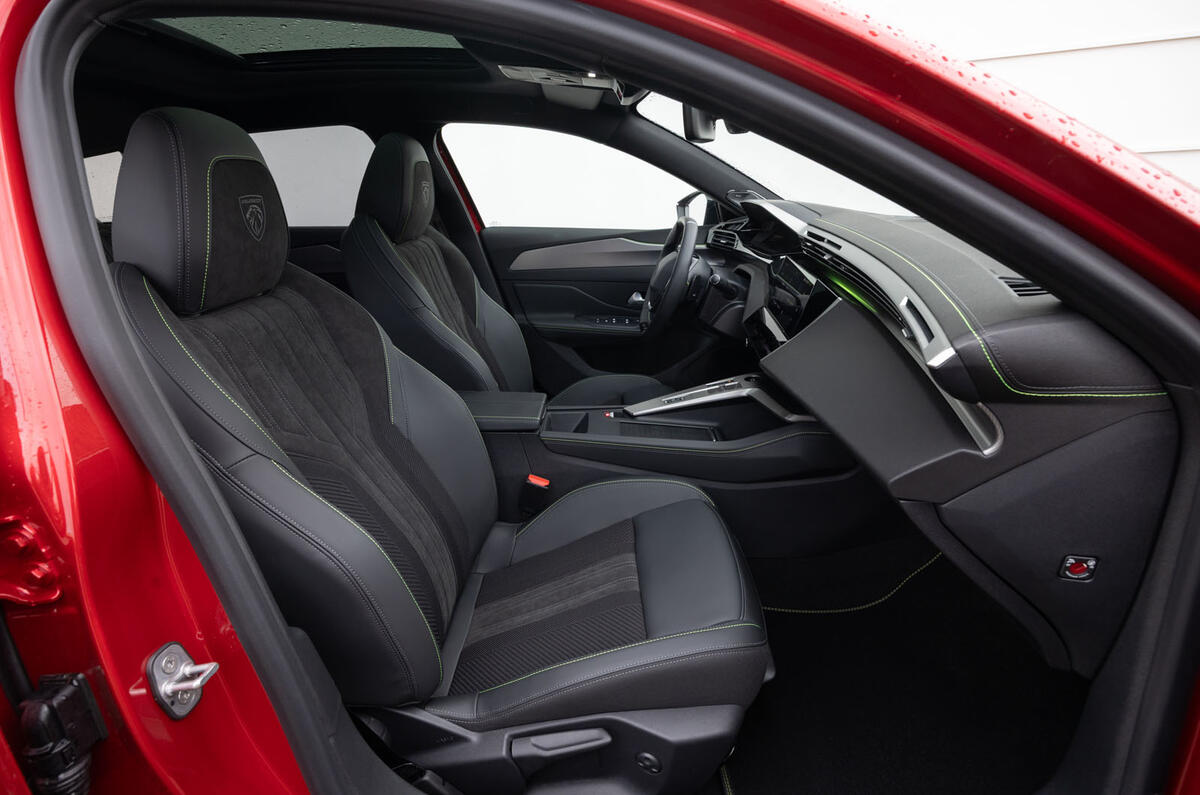 Peugeot 308 GT SW PHEV review 2025 059