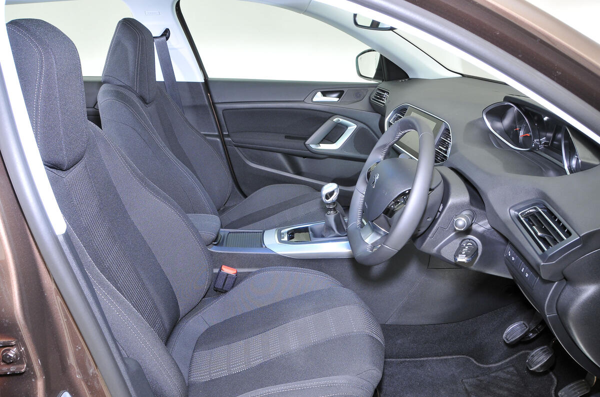 Peugeot 308 interior