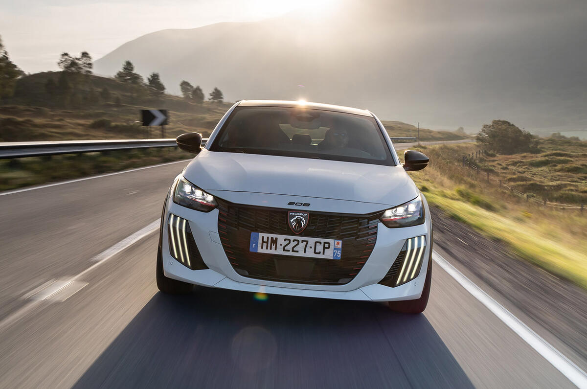 Peugeot e 208 GTi review 2026 045