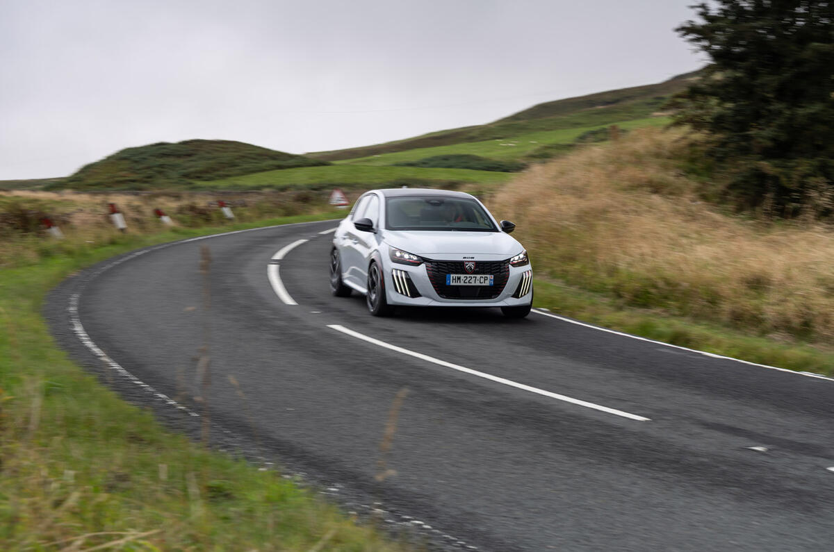 Peugeot e 208 GTi review 2026 046