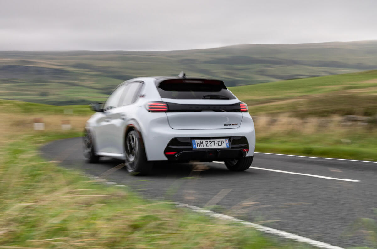 Peugeot e 208 GTi review 2026 047