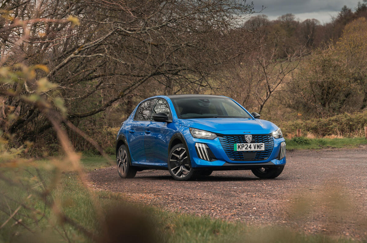 peugeot e 208 review 2024 25 static