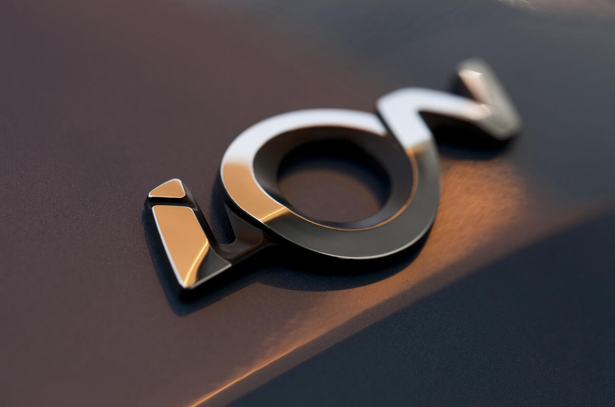 Peugeot iOn badging