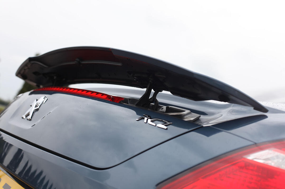Rear spoiler has two phases. One set at 19deg that deploys at 53mph, the other at 34deg and 96mph Peugeot RCZ rear spoiler