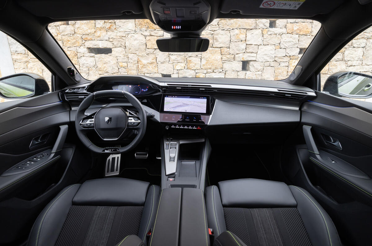 PEUGEOT 408TESTDRIVE 2464