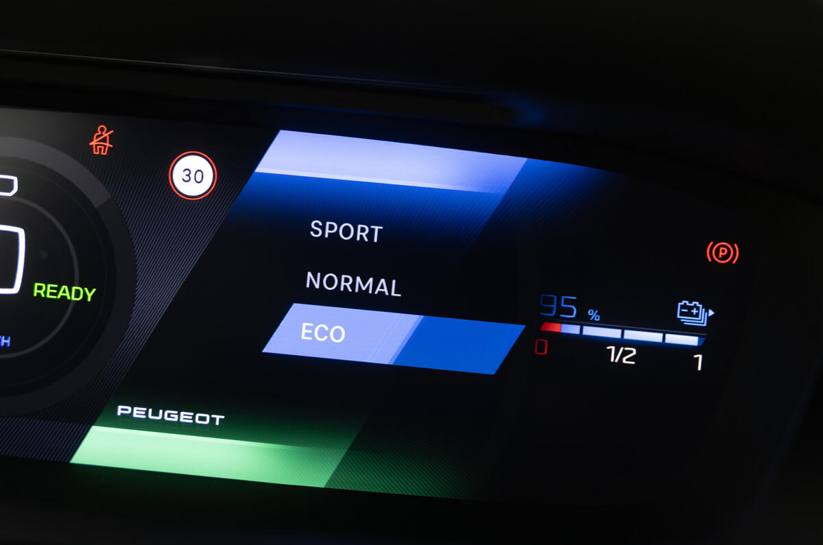 PEUGEOT 408TESTDRIVE 2491