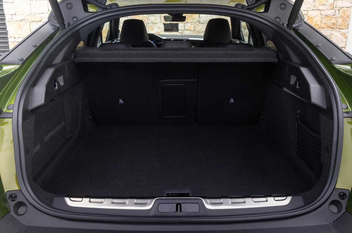 PEUGEOT 408TESTDRIVE 2728