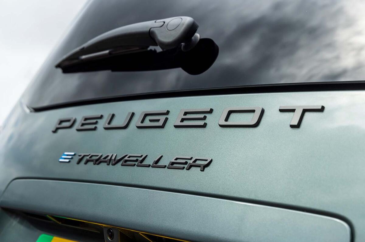 PEUGEOT ETRAVELLER 2024 UE DÉTAILS5
