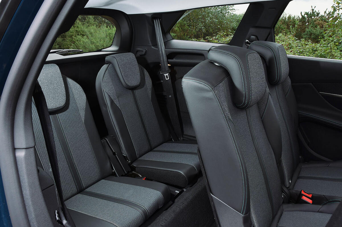 Peugeot 5008 Hybrid review 2024 13 seats Peugeot 5008 Hybrid review 2024 13 seats