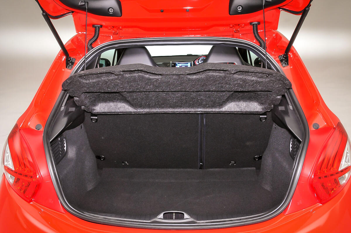 Peugeot 208 GTi boot space