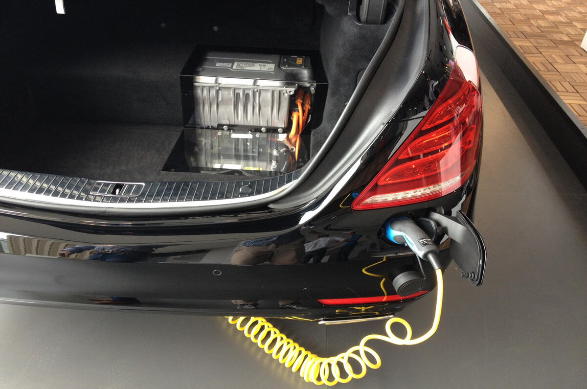 no title Plug-in hybrid Mercedes S-class planned