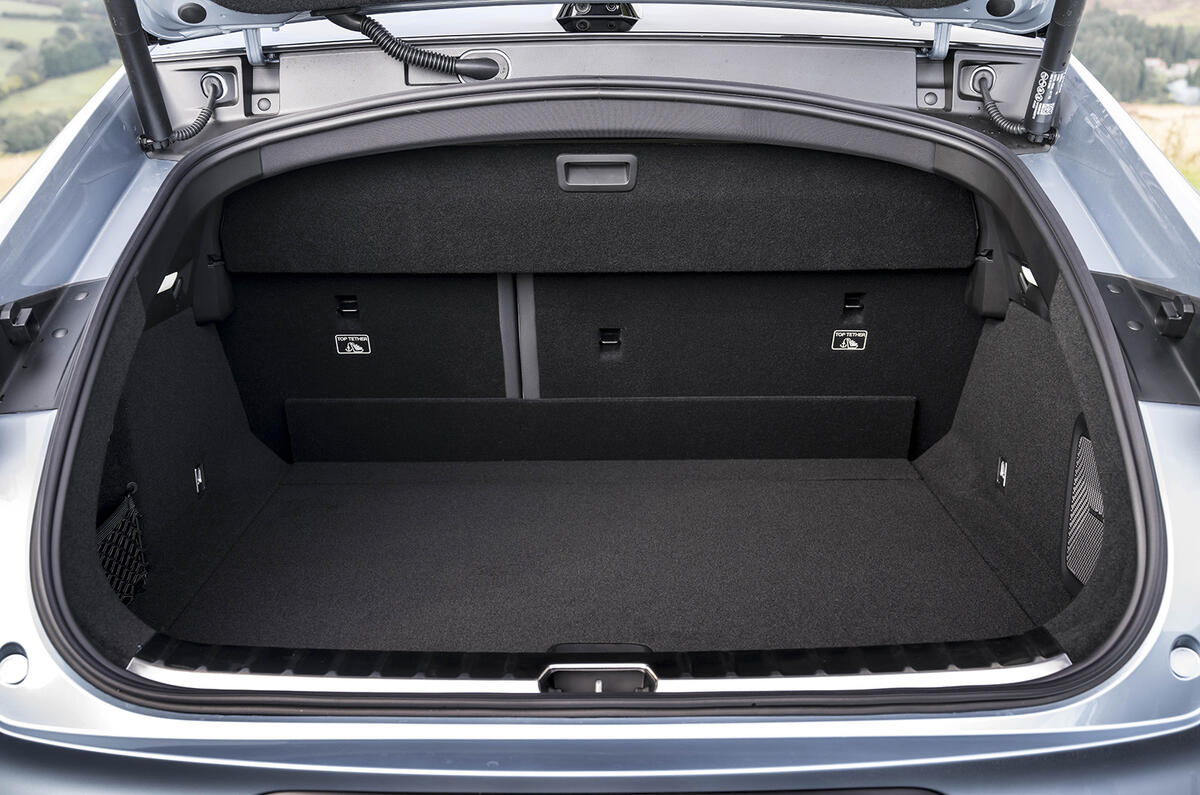 Polestar 4 boot Polestar 4 boot