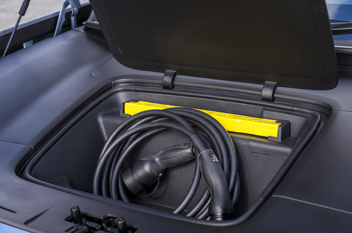 Polestar 4 frunk Polestar 4 frunk