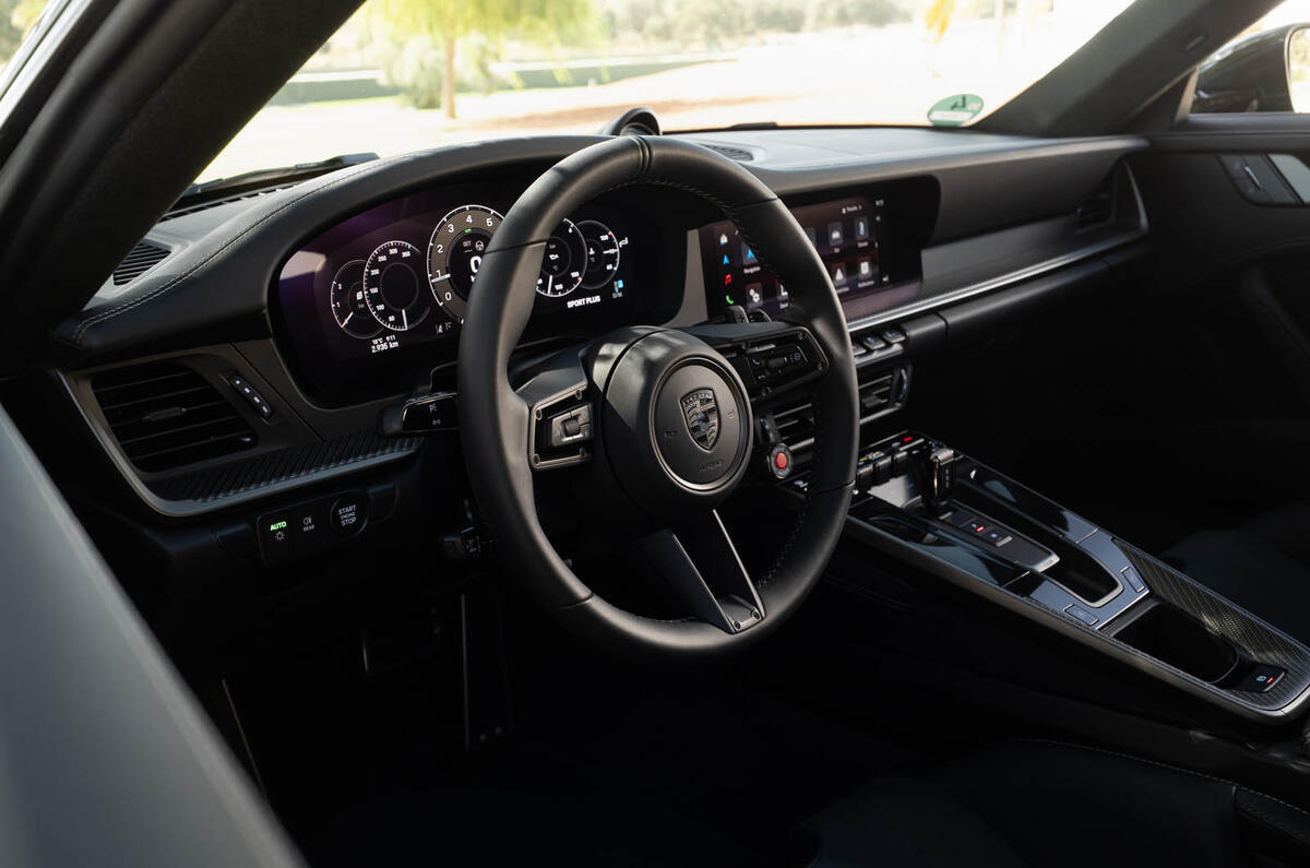 Poreche 911 Turbo S review 2025 08