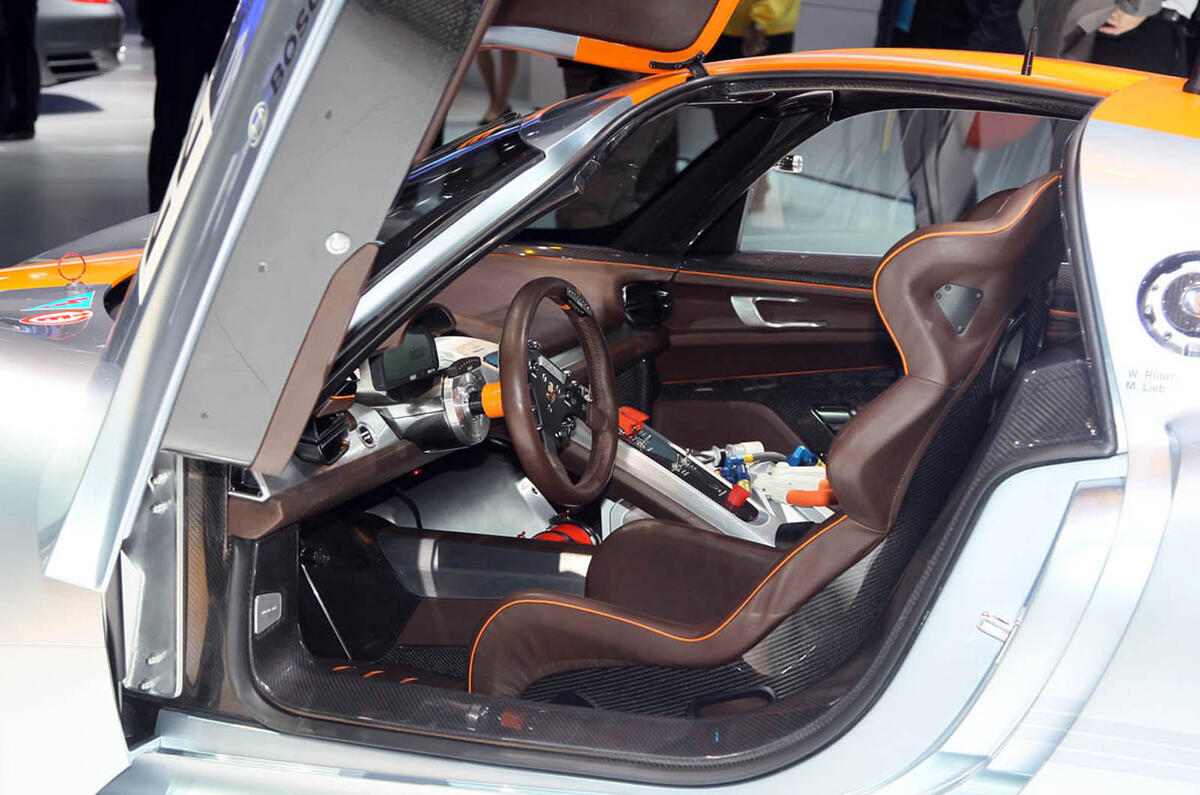 no title 918 road car will be Spyder