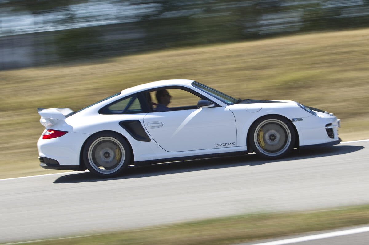 Porsche 911 GT2 RS sells out