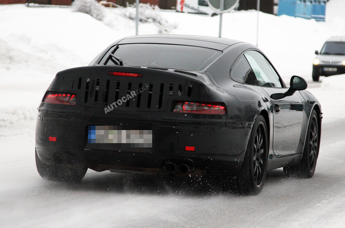 no title New Porsche 911 - spy video