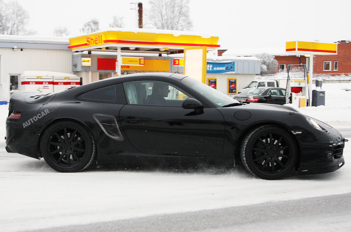 no title New Porsche 911 - spy video