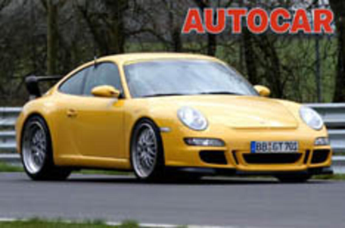 911 GT3 on track