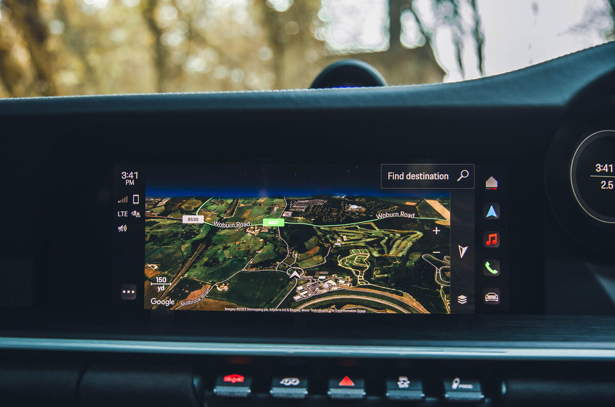 porsche 911 dakar review 2024 15 infotainment