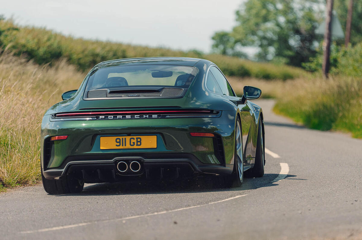 Porsche 911 GT3 Touring review uk 002