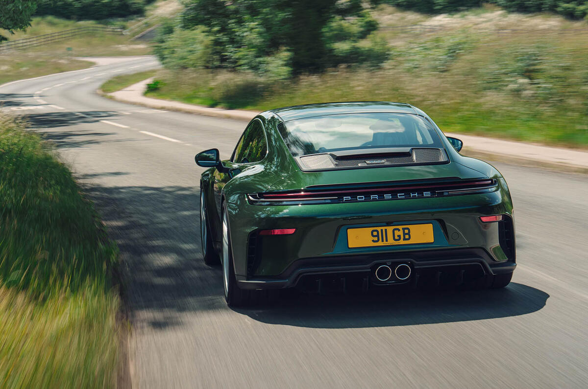 Porsche 911 GT3 Touring review uk 004