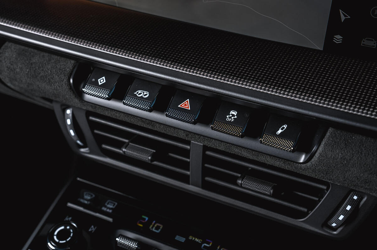 Porsche 911 GTS Cabriolet review 2026 015