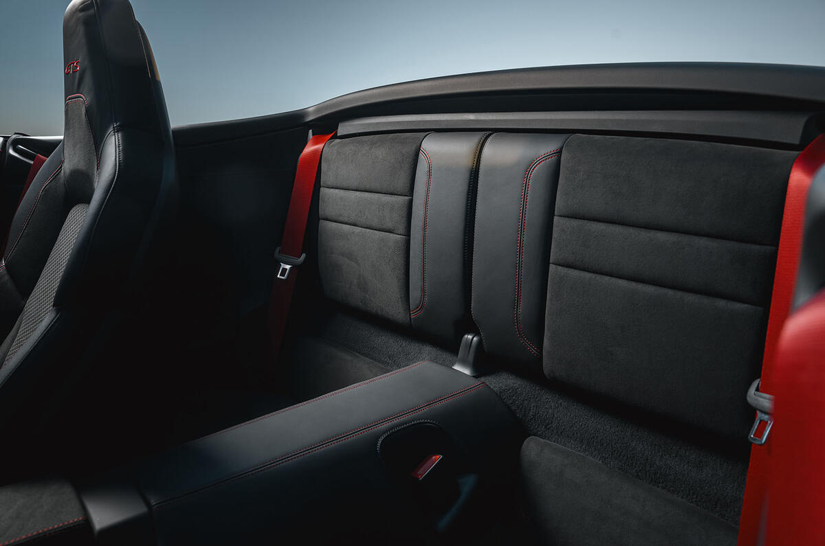 Porsche 911 GTS Cabriolet review 2026 019