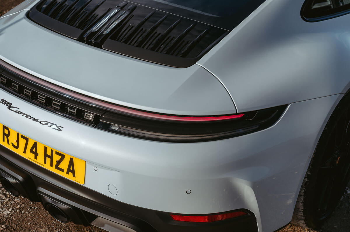 Porsche 911 GTS reveiw 2025 007