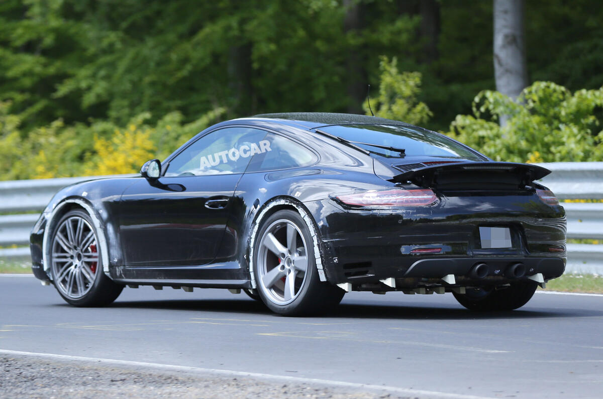 no title Porsche readies facelited 911 for 2015 launch