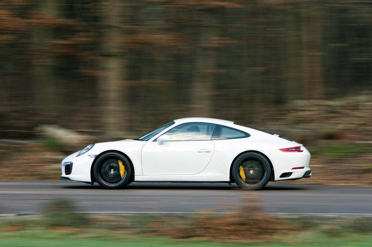 Porsche 911 side profile