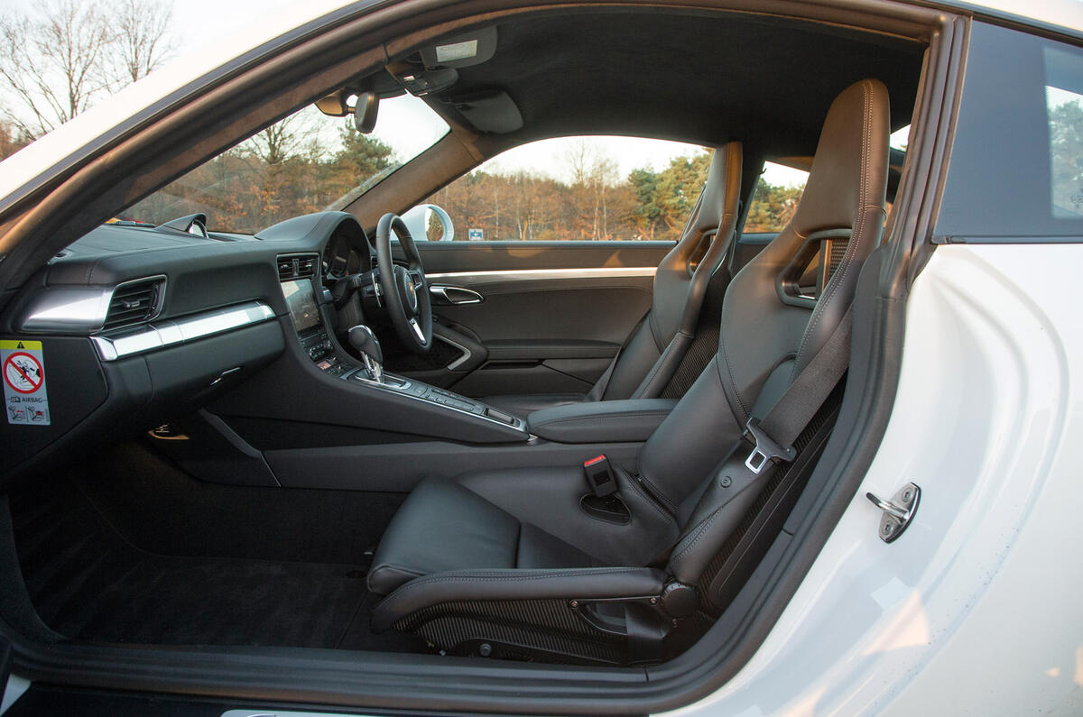 Porsche 911 interior